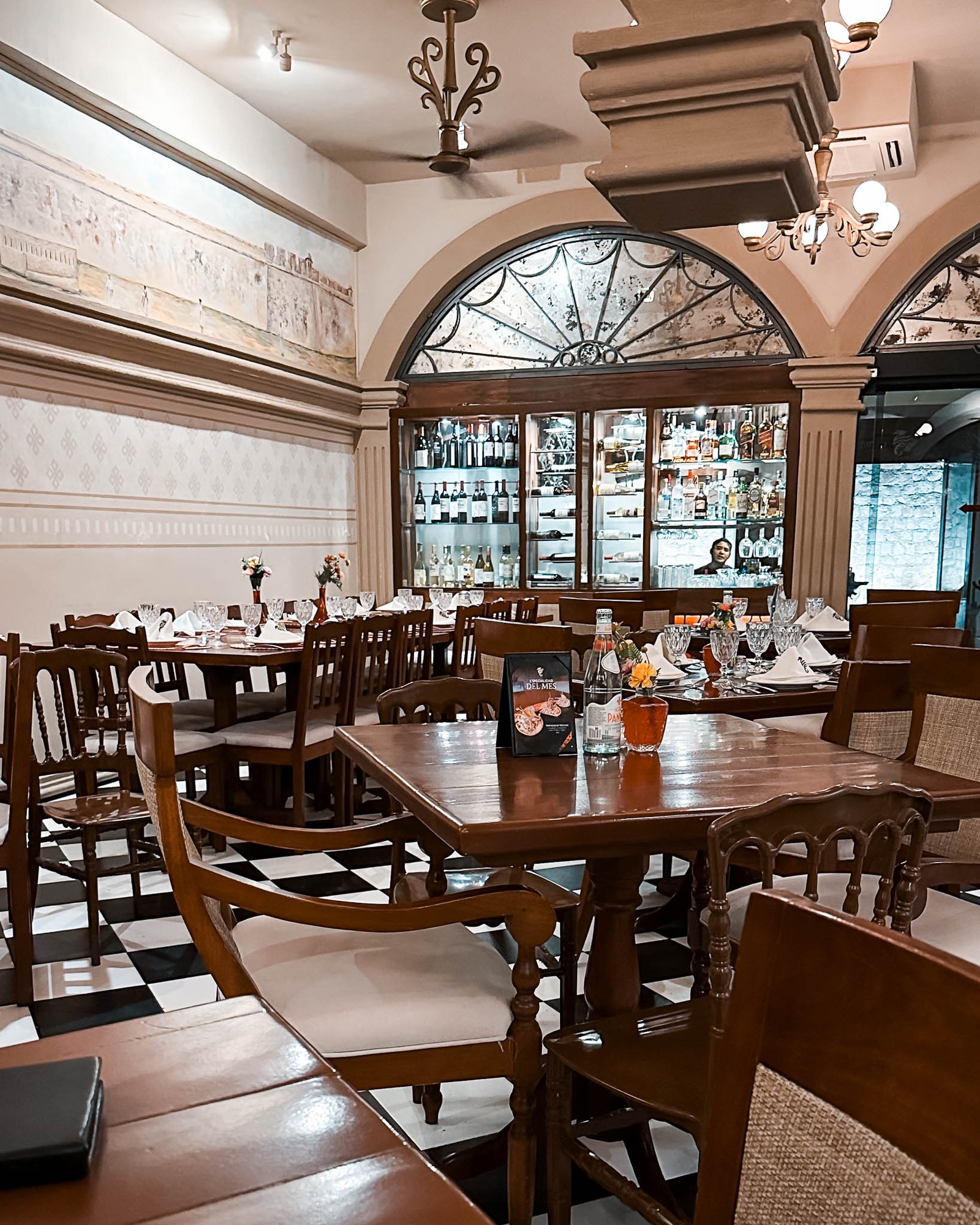 Klassisches Kolonial Interieur eines traditionsreichen Restaurants in Campeche