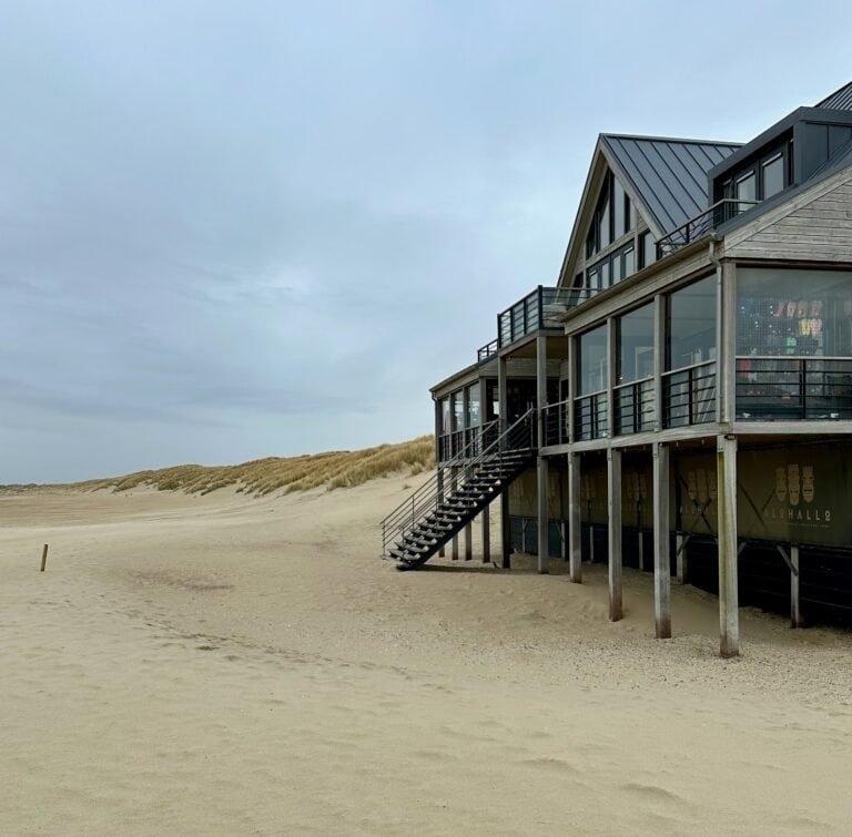 Blick auf Strand und Beware Beach Restaurant