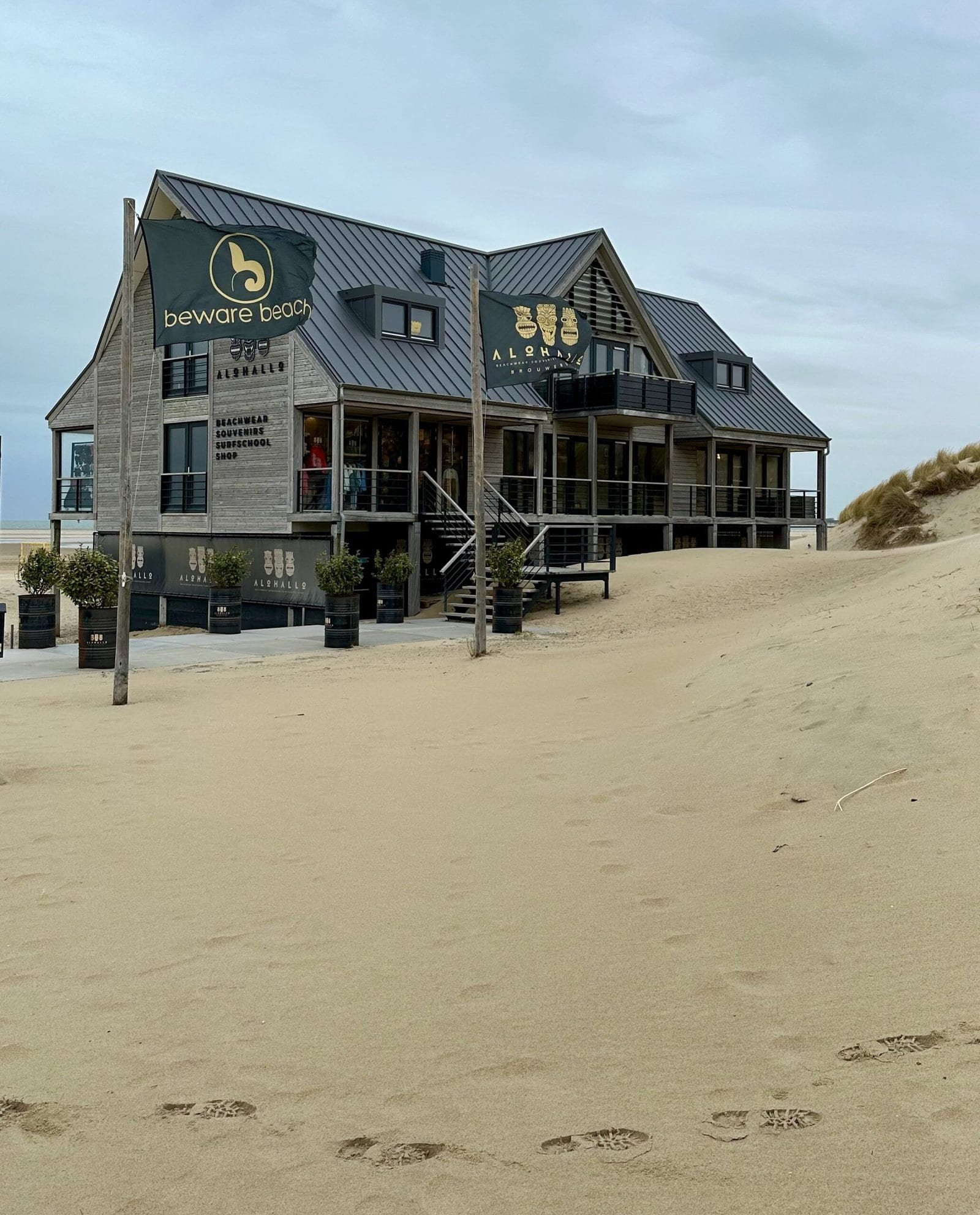 Blick auf das Beach Restaurant Beware Beach